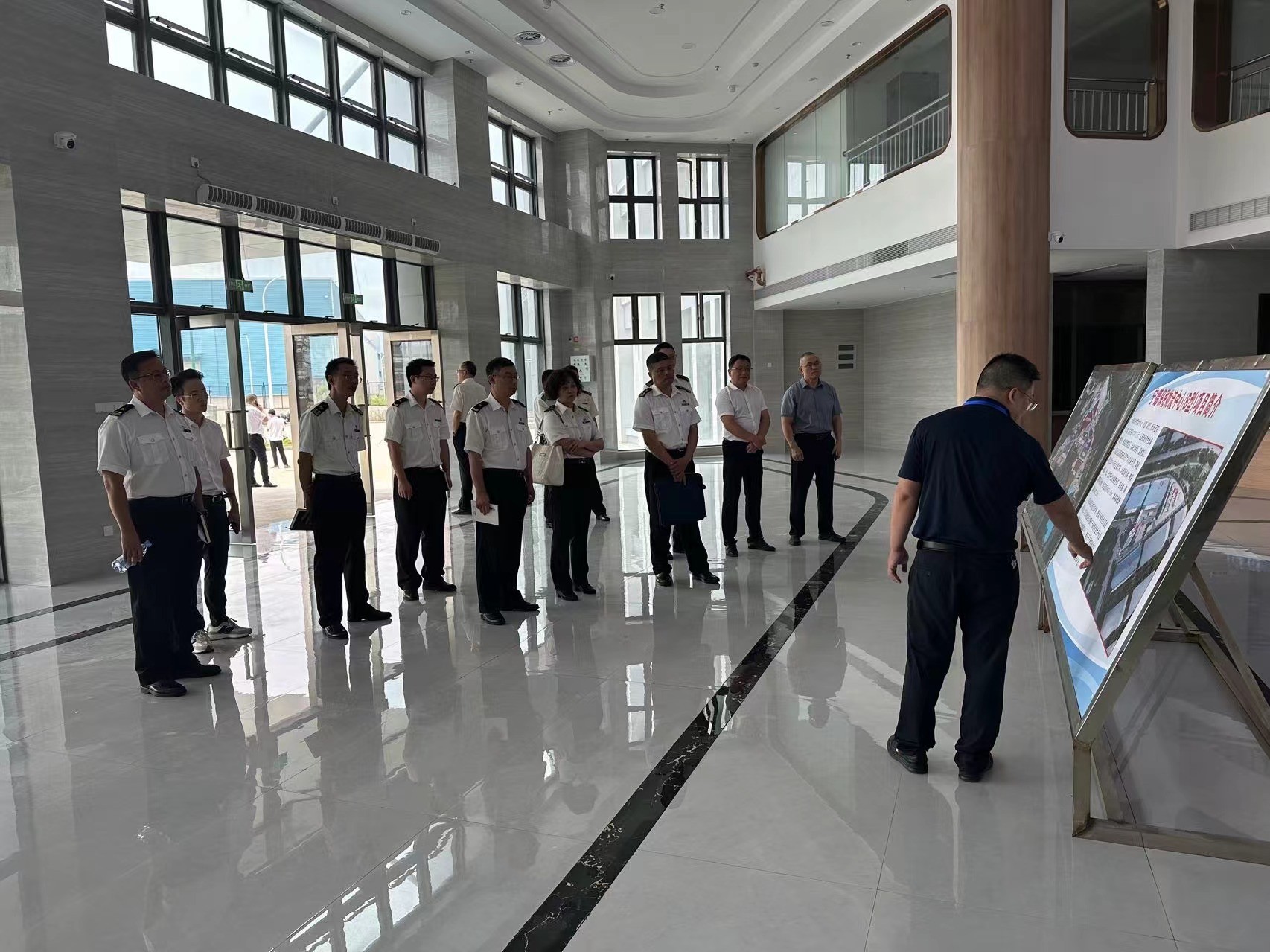 福州海關相關領導深入寧德保稅物流中心（B保）項目調(diào)研，蔡慧銘拍攝1.jpg